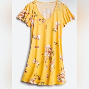 NWT Nine Britton Nelcy Knit Dress-Beautiful Yellow dress with floral pattern